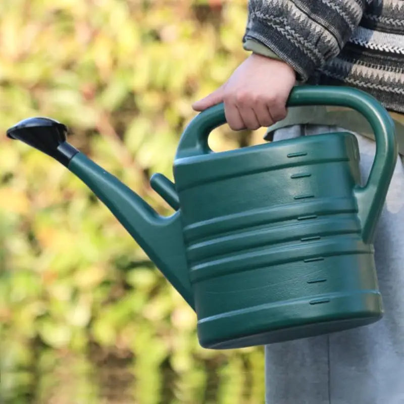 Lightweight Plastic Garden Watering Can – Indoor & Outdoor Garden Watering Can Qme