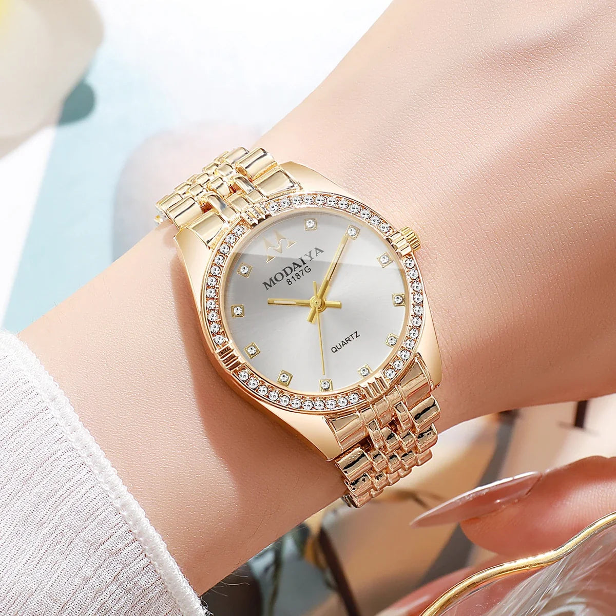 Classic Women's Quartz Watch | Crystal Bezel | 6 Styles Women's Quartz Watch Qme