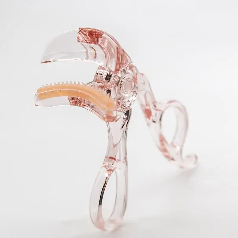 Wide-Angle Eyelash Curler with Toothed Comb – All Eye Shapes Eyelash Curler Qst A Pink