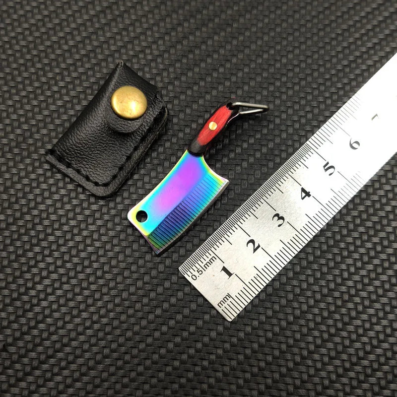 Swayboo Mini Damascus Keychain Knife – Fixed Blade Pendant Fixed Blade Knife Qst Fade Color wood