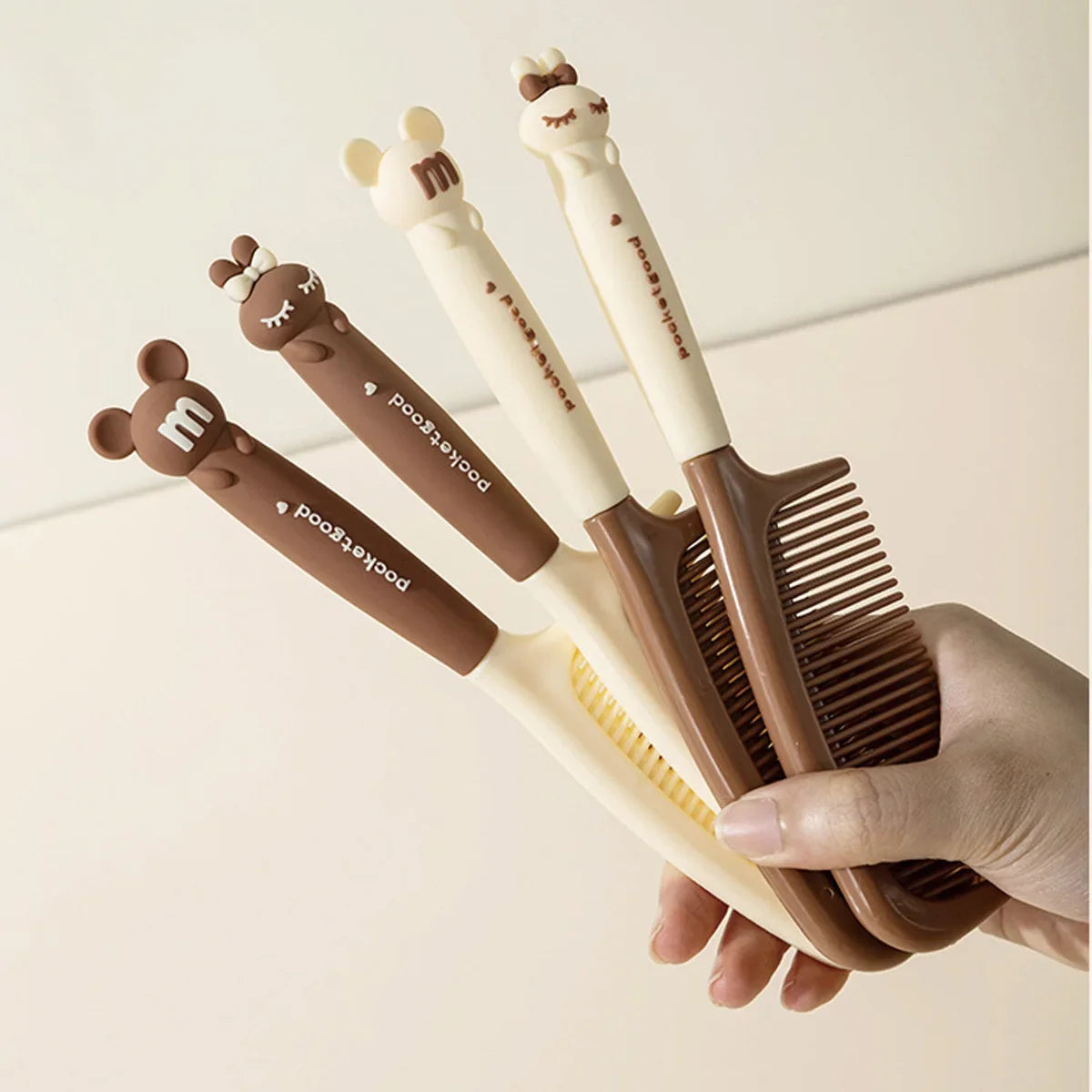 Cartoon Mouse & Rabbit Hair Comb – Fun Women's Styling Tool Novelty Hair Comb Qme