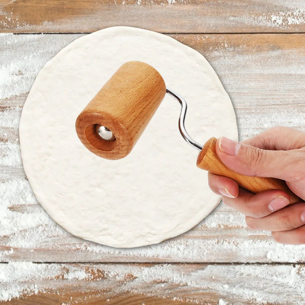 Wooden Rolling Pin for Pastry, Pizza & Dough | Qme Baker Wooden Rolling Pin Qme