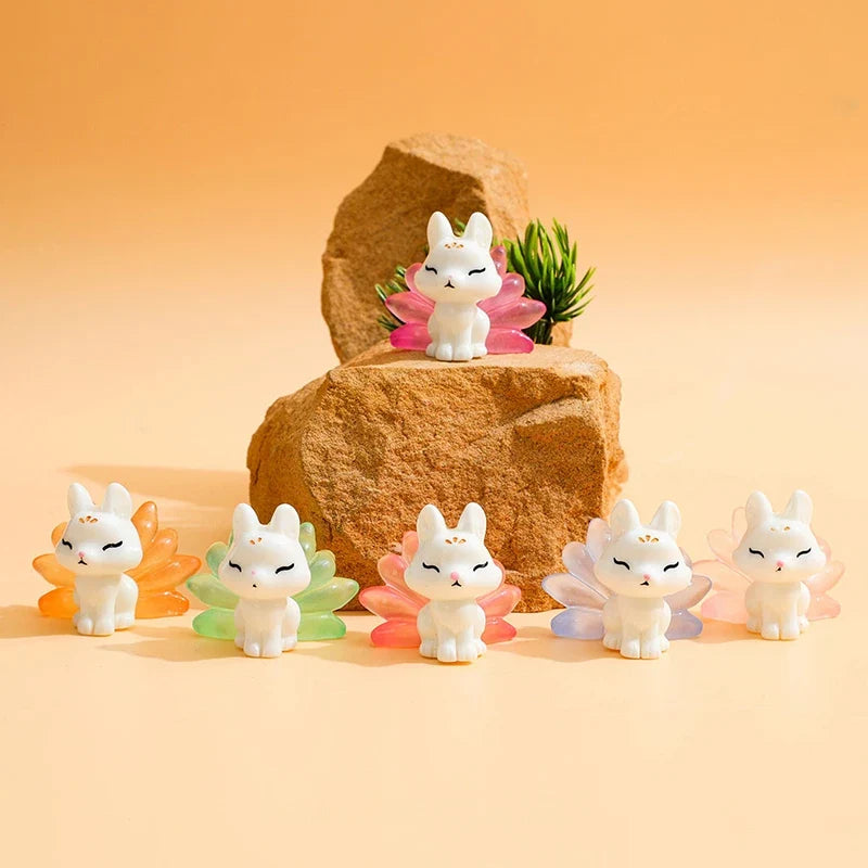 Luminescent Cartoon Fox Figurine – DIY Micro Landscape Decor Miniature Figurine Qme