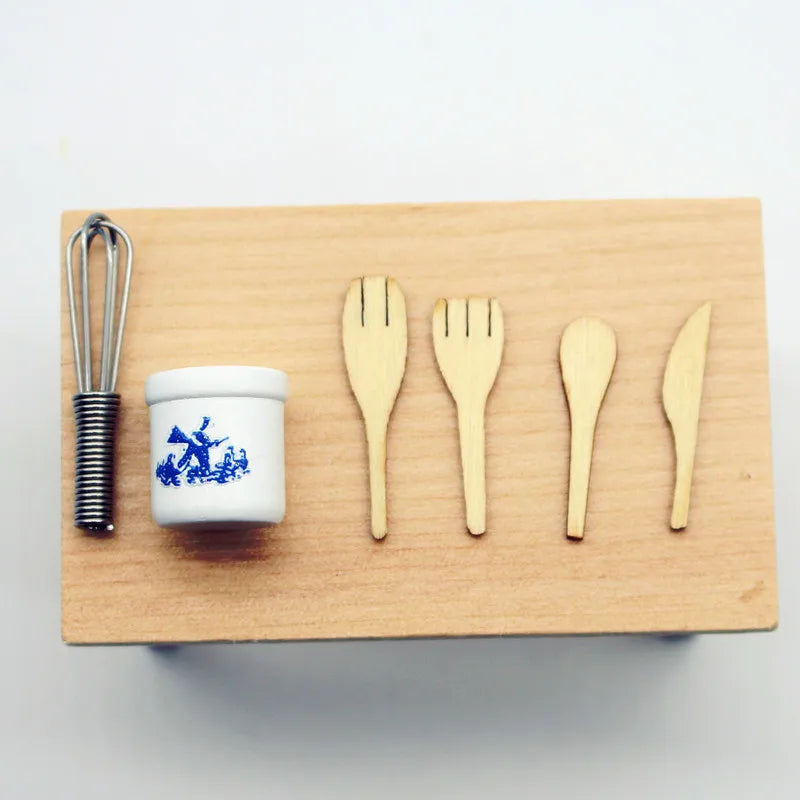 Miniature Dollhouse Wooden Kitchen Tools Set – Spatula & Fork Dollhouse Accessory Set Qme