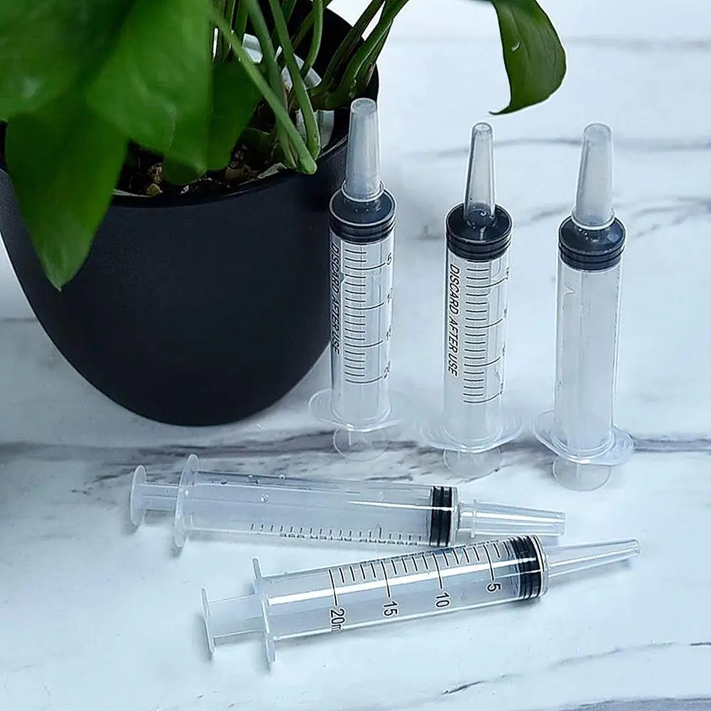20ml Plastic Measuring Syringe – Liquid Dispensing & Garden Use Measuring Syringe Qme