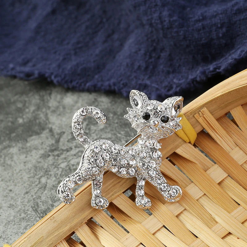 Zodiac Horse & Kitten Alloy Brooch Pin – Lunar New Year Corsage Brooch Pin Qst