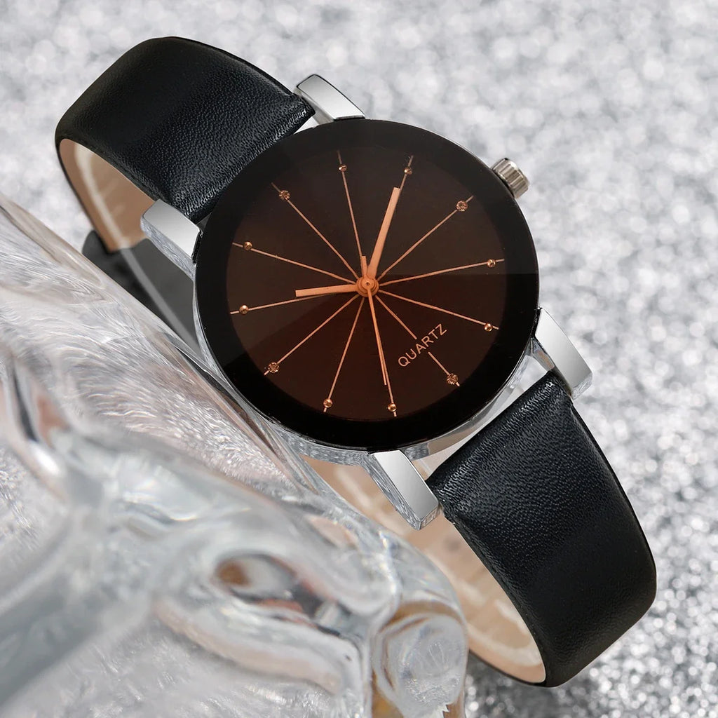 Women's Crystal Quartz Watch Leather Strap Casual Wristwatch Women's Quartz Watch Qme