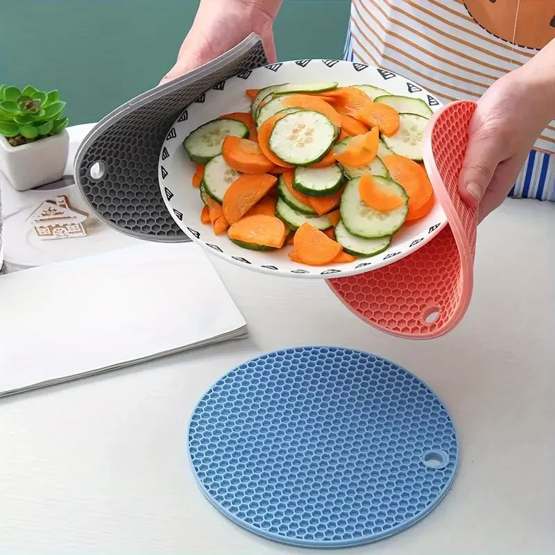 Silicone Tableware Mat – Heat Resistant Non-Slip Pot Holder Silicone Kitchen Mat Qme