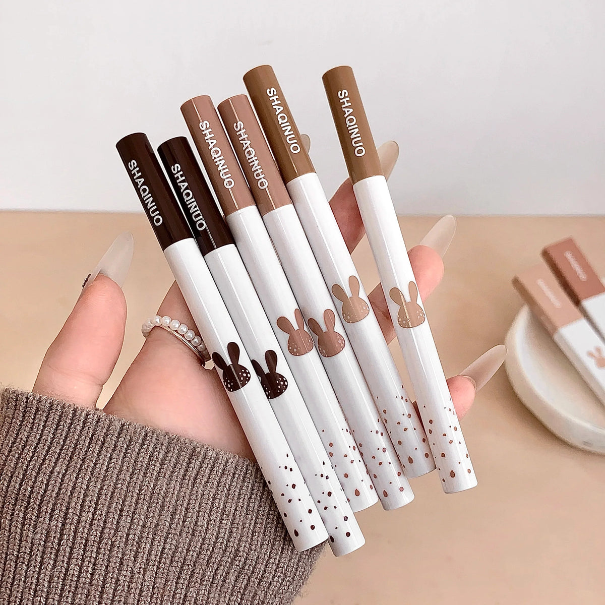 SHAQINUO Waterproof Fake Freckles Pen – Natural Lifelike Dots Freckle Makeup Pen Qme