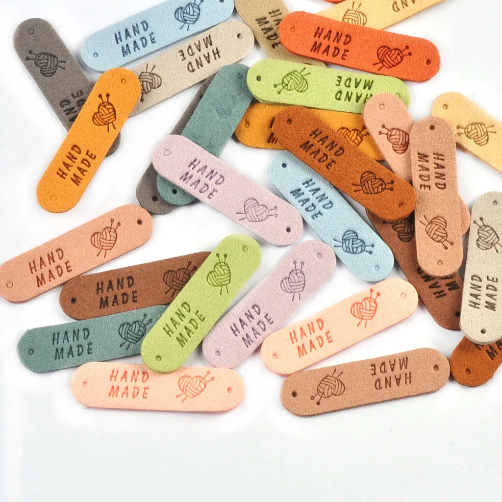 20Pcs Leather Embossed Sewing Labels – 15 Mixed Colors, 2 Holes Leather Sewing Labels Qme