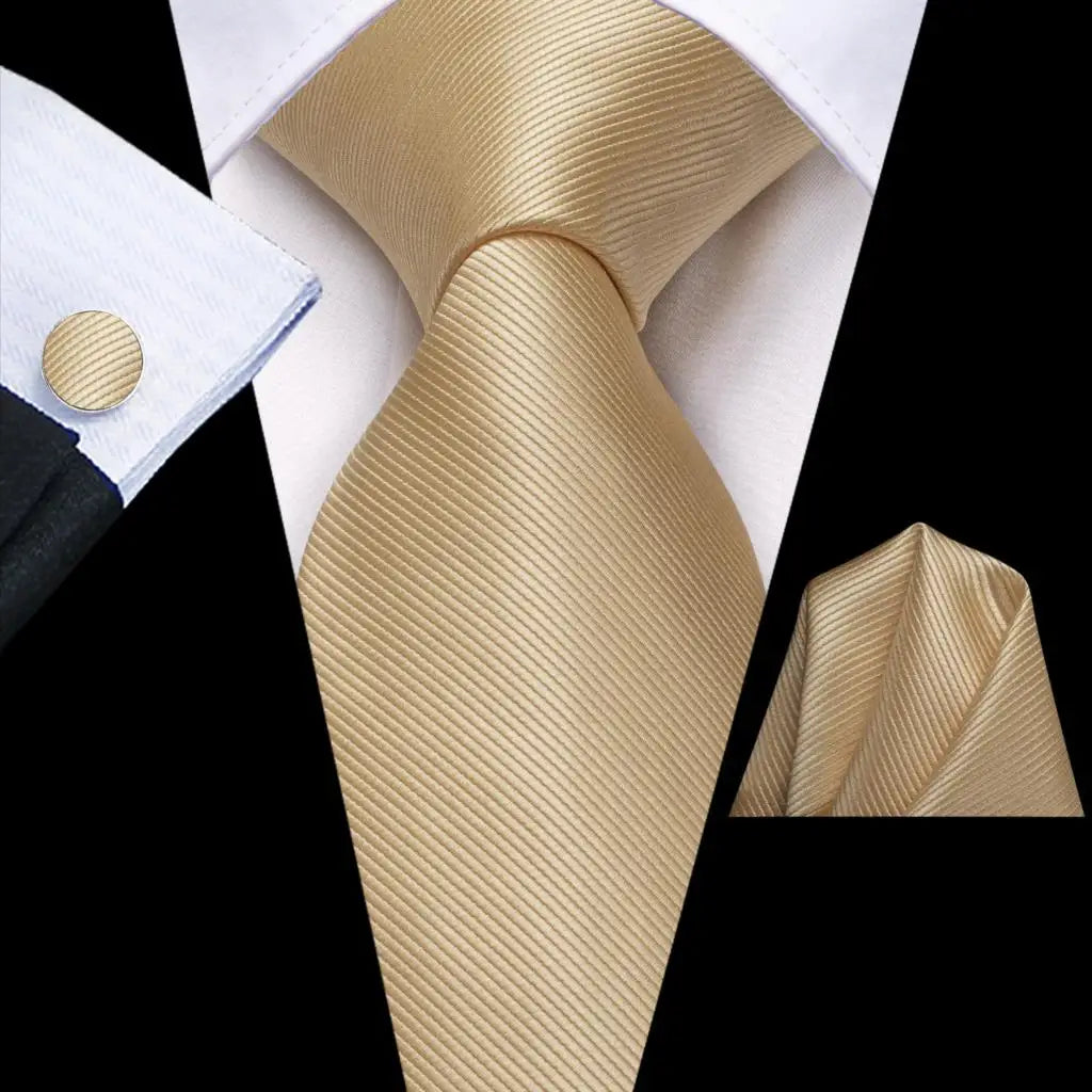 Hi-Tie Men's Silk Necktie Handkerchief & Cufflinks Set