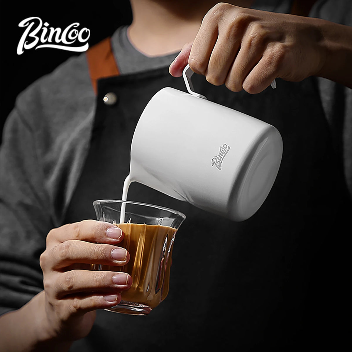 Bincoo Milk Frothing Pitcher Sharp Spout 400ml/600ml Stainless Steel Milk Frothing Pitcher Qst