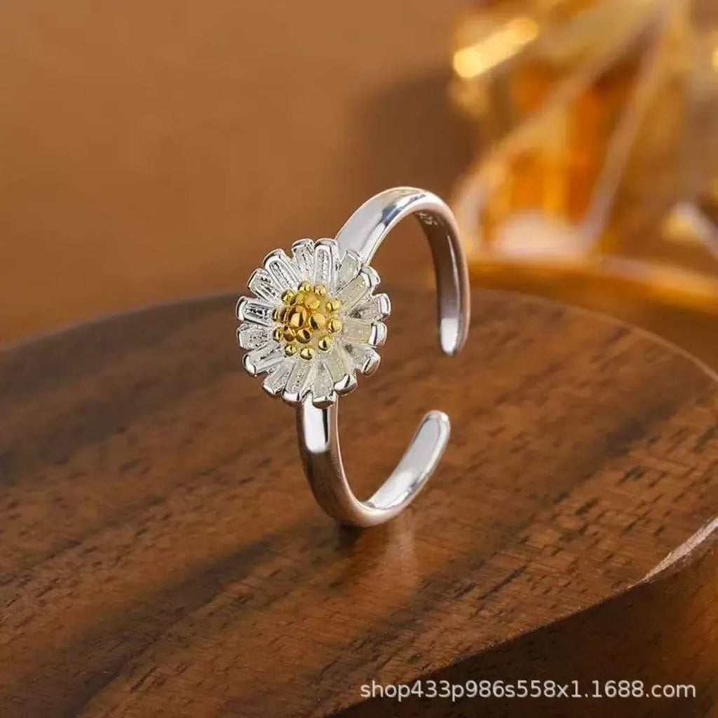 Vintage Daisy Flower Ring – Adjustable Korean Style Women's Ring Fashion Ring Qme