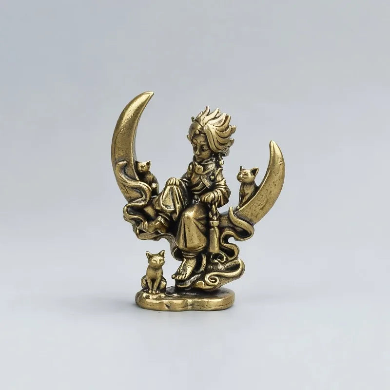 Vintage Brass Moon Witch Mini Statue Antique Metal Ornament Desktop Ornament Qme 1pc