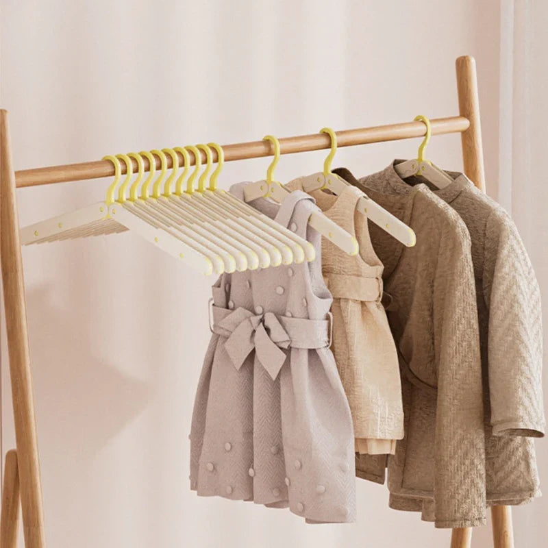 Space-Saving Foldable Travel Hanger – Suits, Pants & Skirts Foldable Travel Hanger Qme