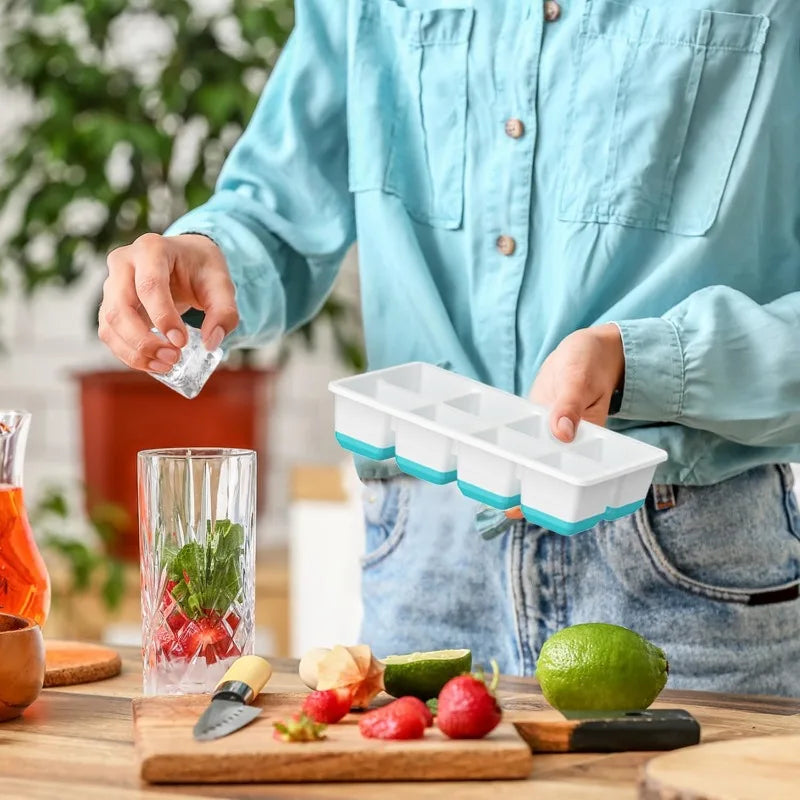 8-Grid Silicone Ice Cube Tray with Lid – Large Square Easy Release Silicone Ice Cube Tray Qme