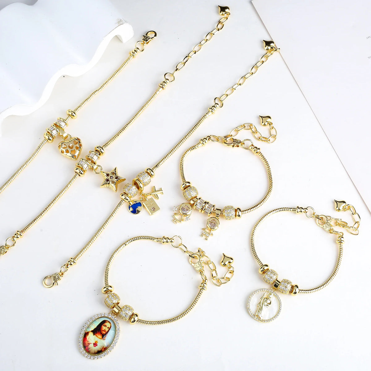 Adjustable Cubic Zirconia Heart Snake Chain Bracelet for Women Fashion Bracelet Qme