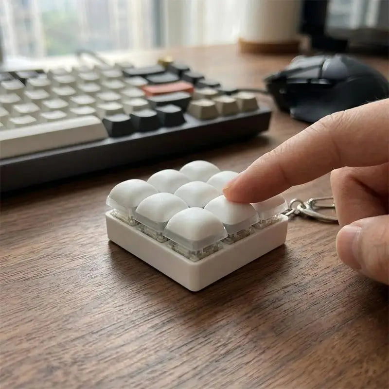 Bread Design Fidget Keycap Keychain – 24 Colors | Qme Novelty Fidget Keychain Qme