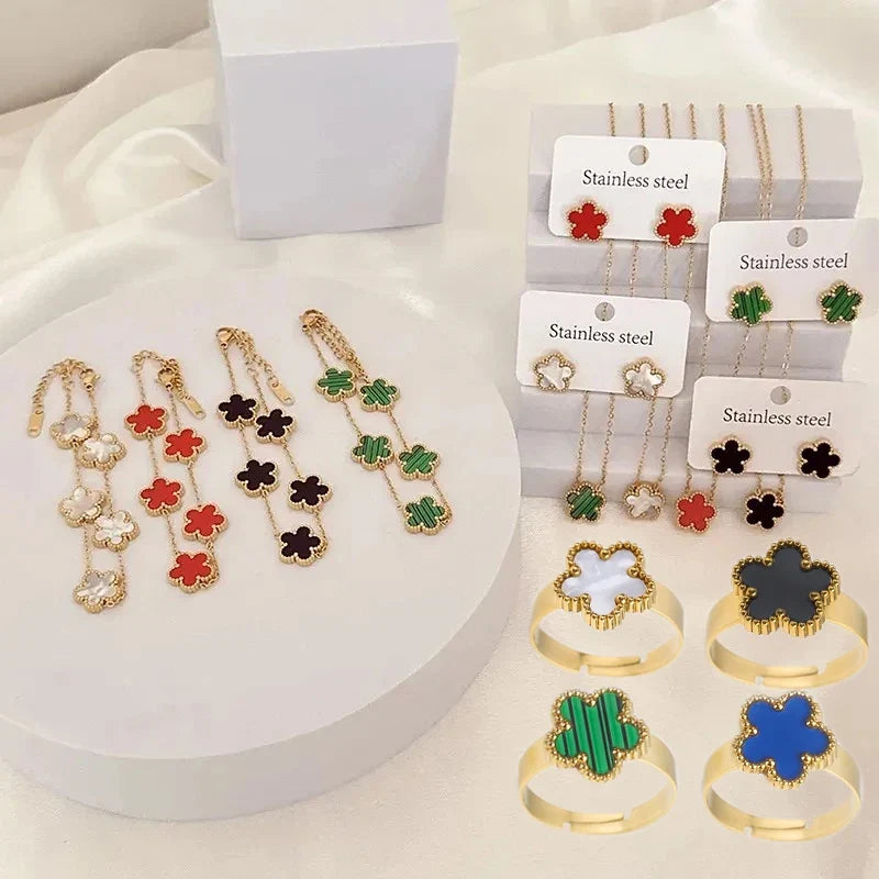 18K Gold-Plated Five-Leaf Flower Jewelry Set – 4 Pcs Jewelry Set Qme