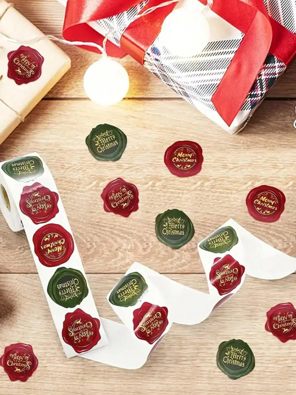 500-Sheet Merry Christmas Sticker Labels Roll | Gifts & Baking Christmas Sticker Labels Qme