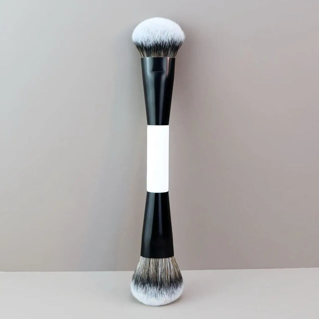 F4 Dual-Ended Foundation, Powder & Contour Face Brush Dual-Ended Face Brush Qme