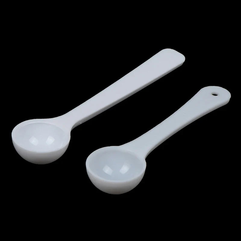1 Gram Plastic Measuring Scoops & Spoons – Set of 20 Measuring Scoop Set Qme