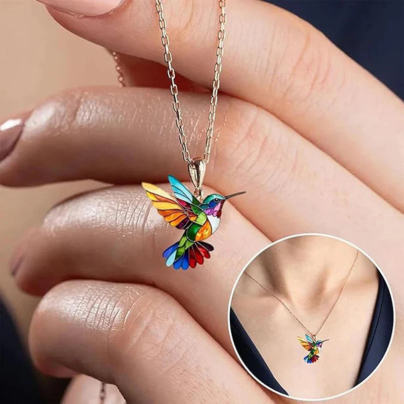 Elegant Hummingbird Pendant Necklace for Women – Alloy Pendant Necklace Qme