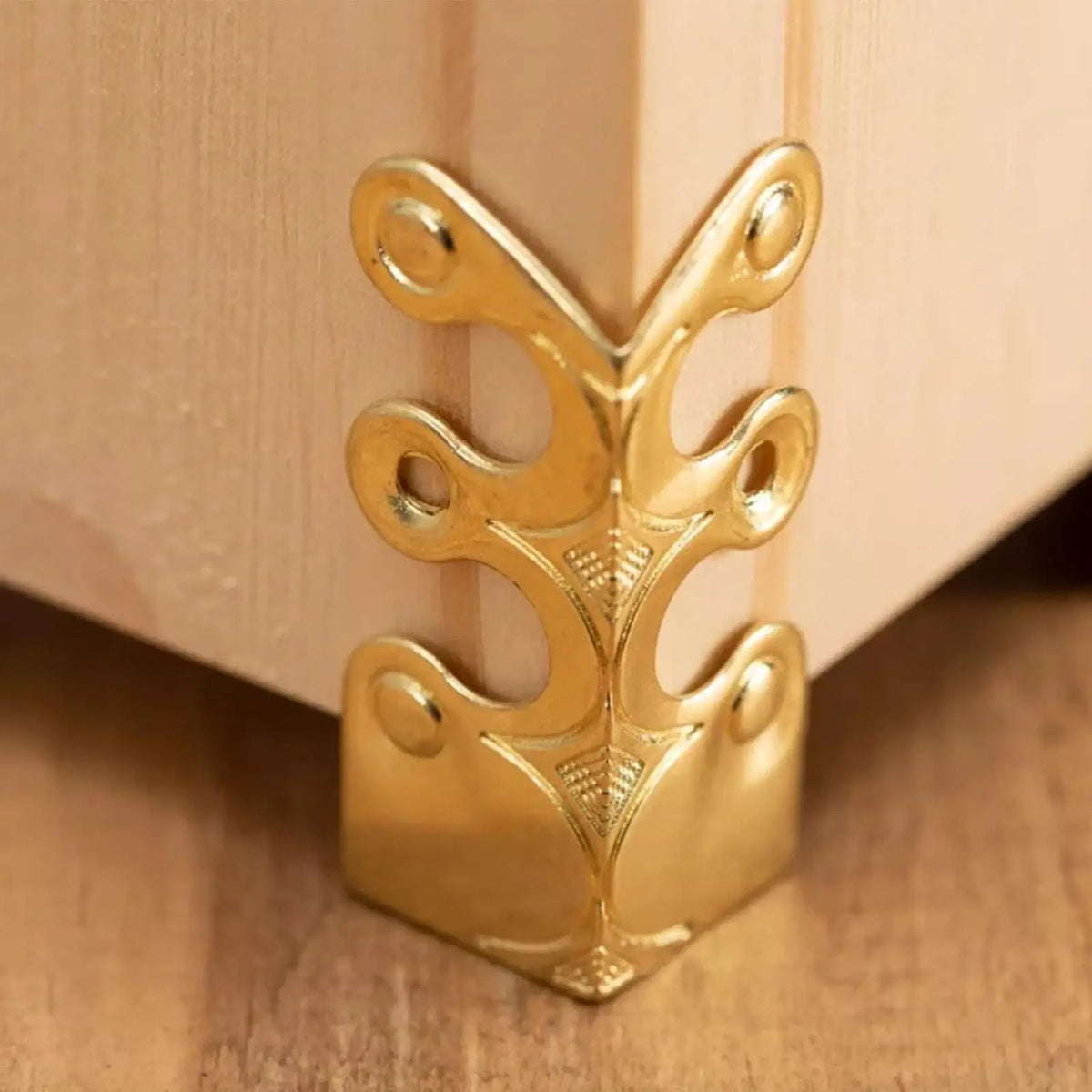 Solid Brass Baseboard Corner Protectors – Metal Edge Guards Corner Edge Guards Qme