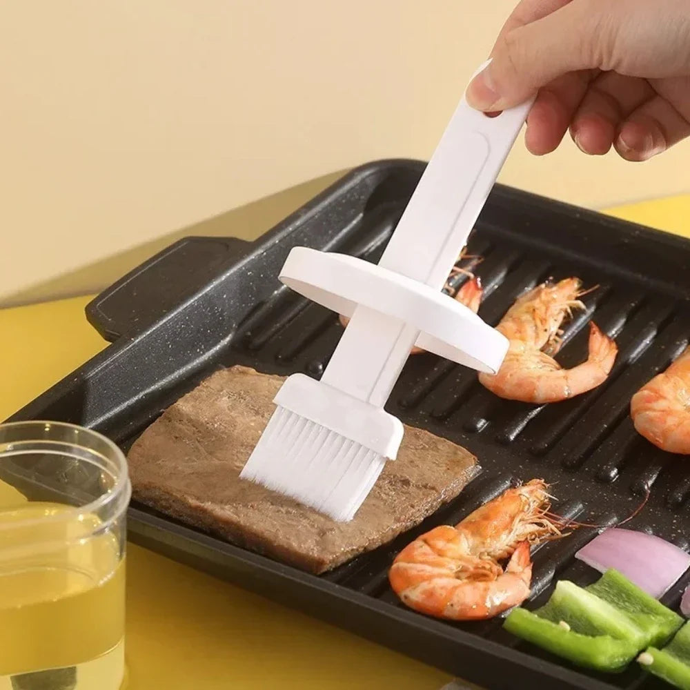 BBQ Silicone Oil Dispenser Brush – Grilling & Baking Utensil Silicone Basting Brush Qme