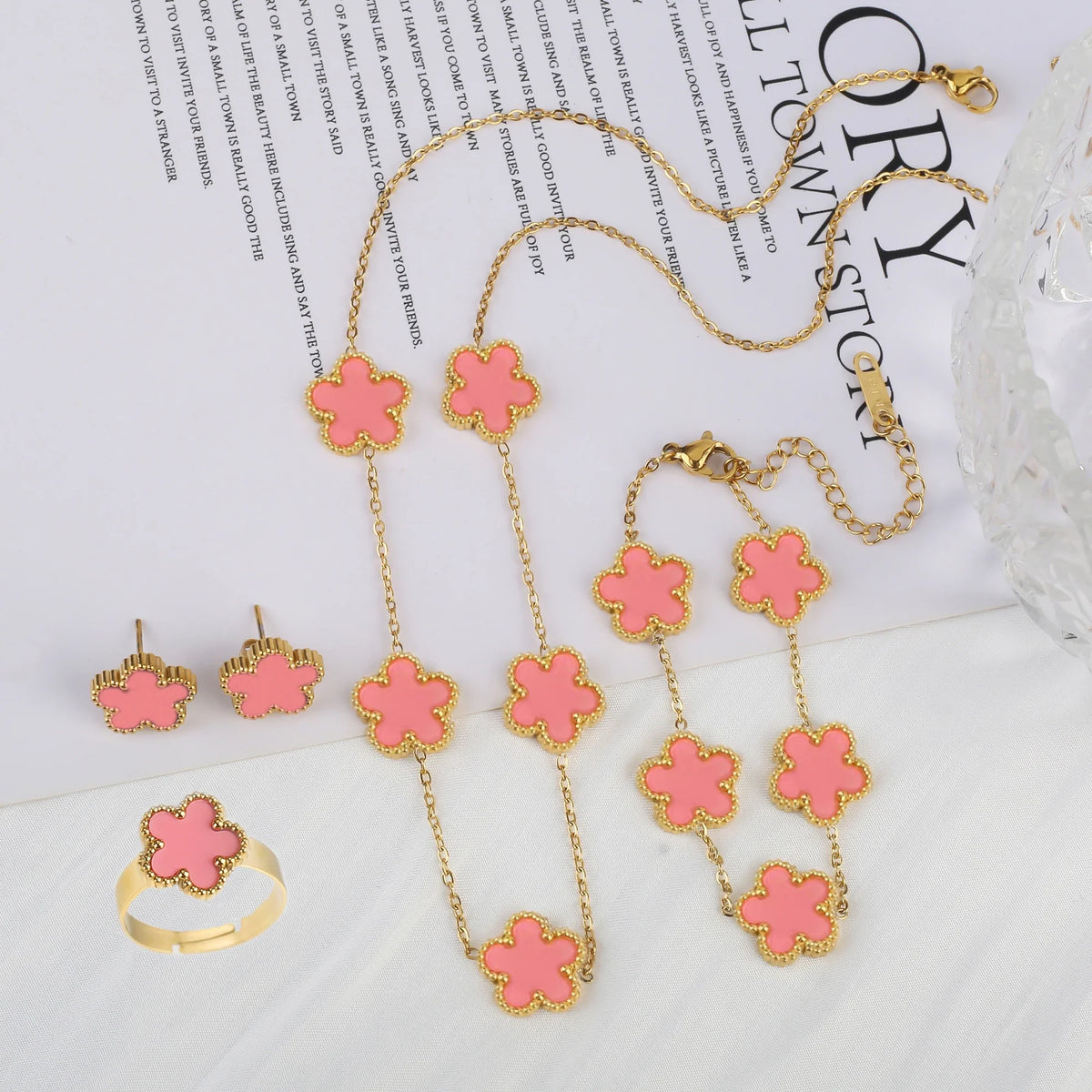 18K Gold-Plated Five-Leaf Flower Jewelry Set – 4 Pcs Jewelry Set Qme Jewelry Set 6