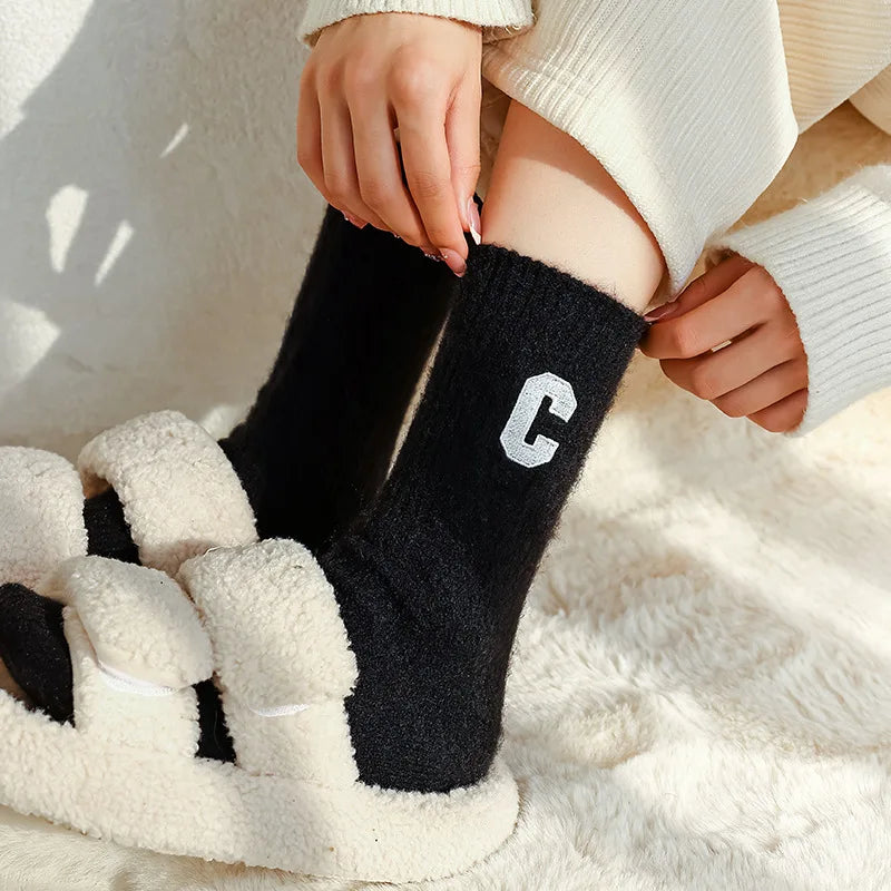 Women's Luxury Wool Cashmere Winter Socks – Thick & Cozy Winter Wool Socks Qme