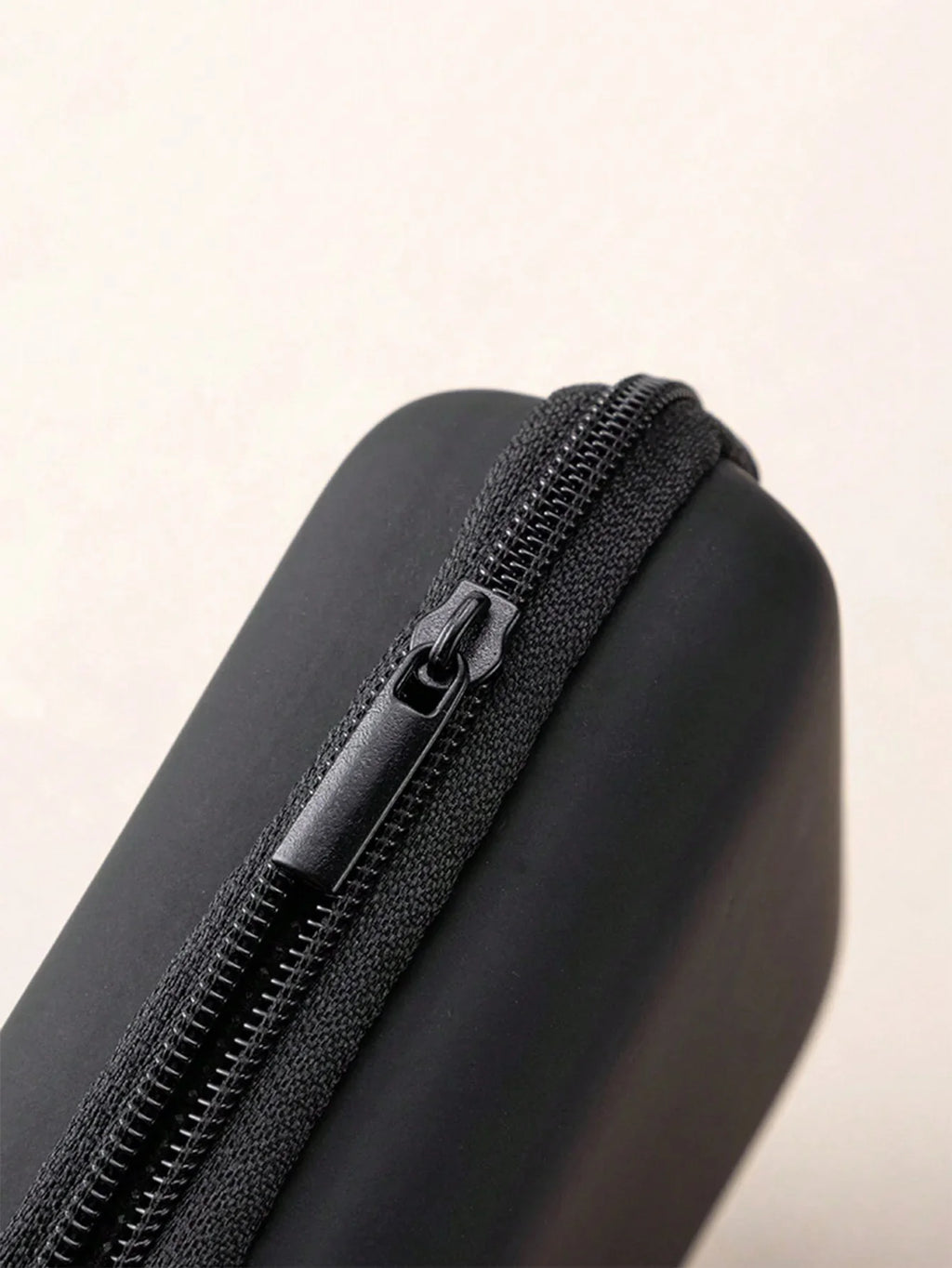 Portable EVA Cable & Bluetooth Headset Storage Bag Tech Accessory Organizer Qme