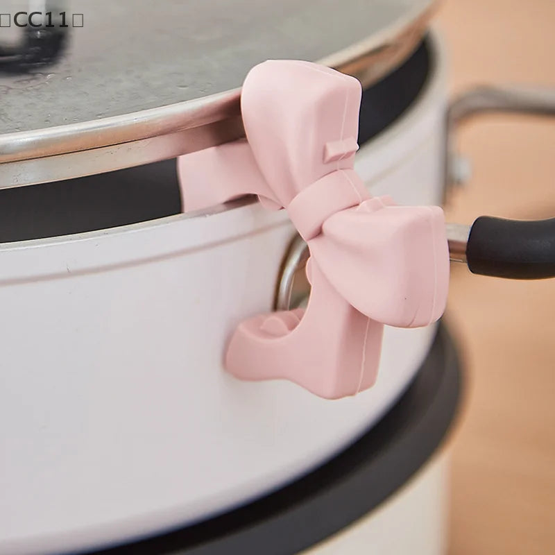 Silicone Bow Spoon Rest & Spatula Holder – Heat Safe Silicone Spoon Rest Qme