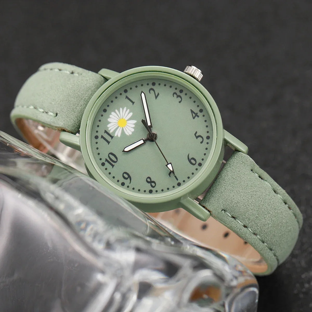 Women's Casual Quartz Watch & Leather Bracelet Set – 2 Piece Watch & Bracelet Set Qme