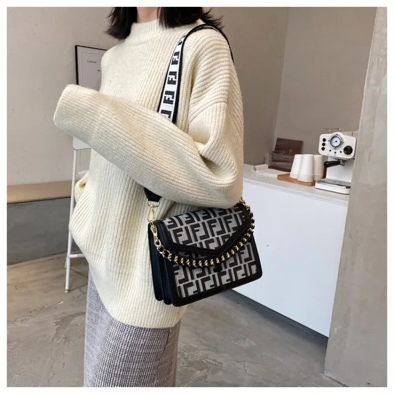 Retro Letter Print Mini Crossbody Bag | Stylish PU Shoulder Bag Mini Crossbody Bag Qme
