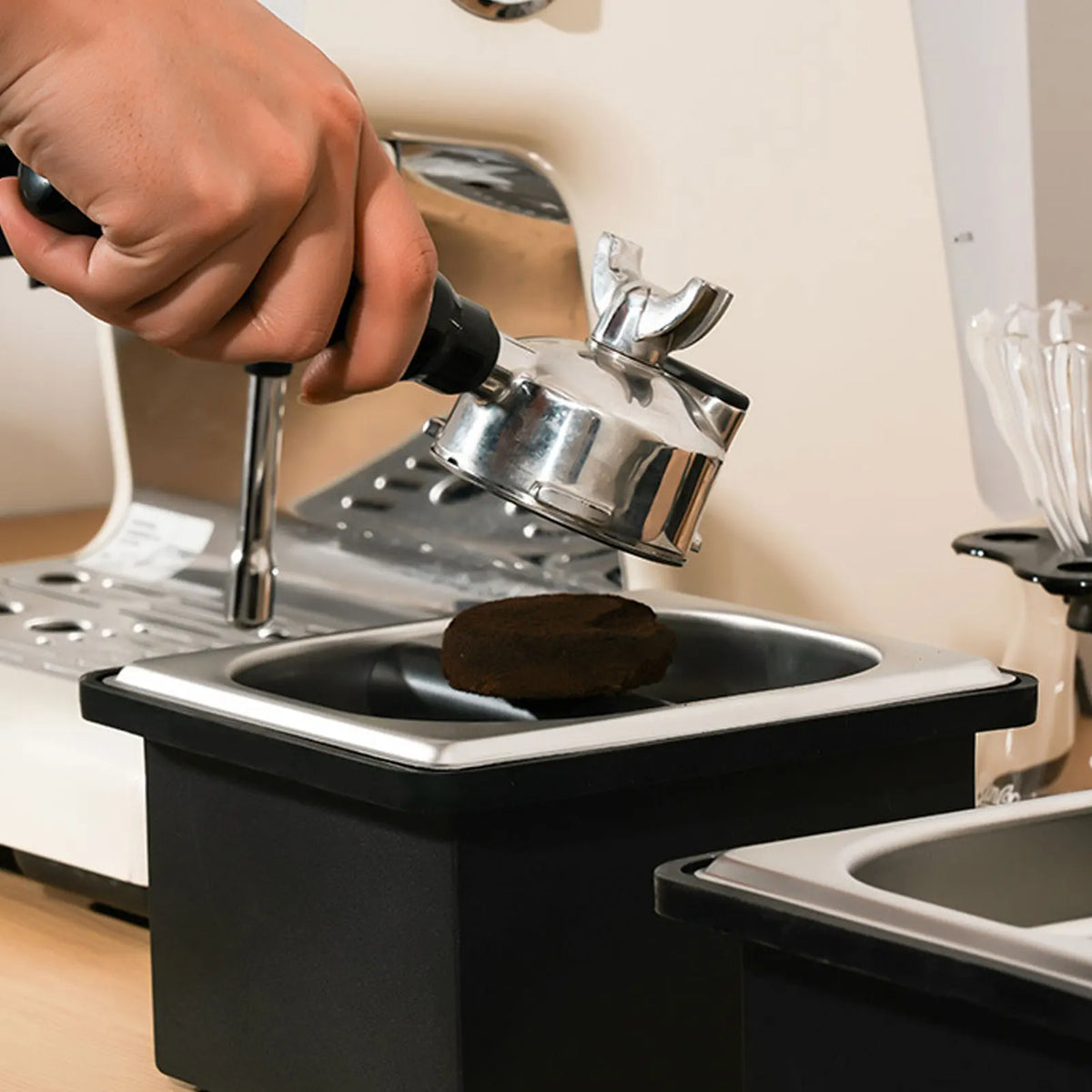 Stainless Steel Espresso Knock Box – Anti-Slip Coffee Dump Bin Espresso Knock Box Qme