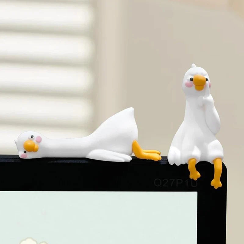 Resin Cartoon Duck Figurine – Desk, Car & Home Decor Ornament Resin Animal Figurine Qme