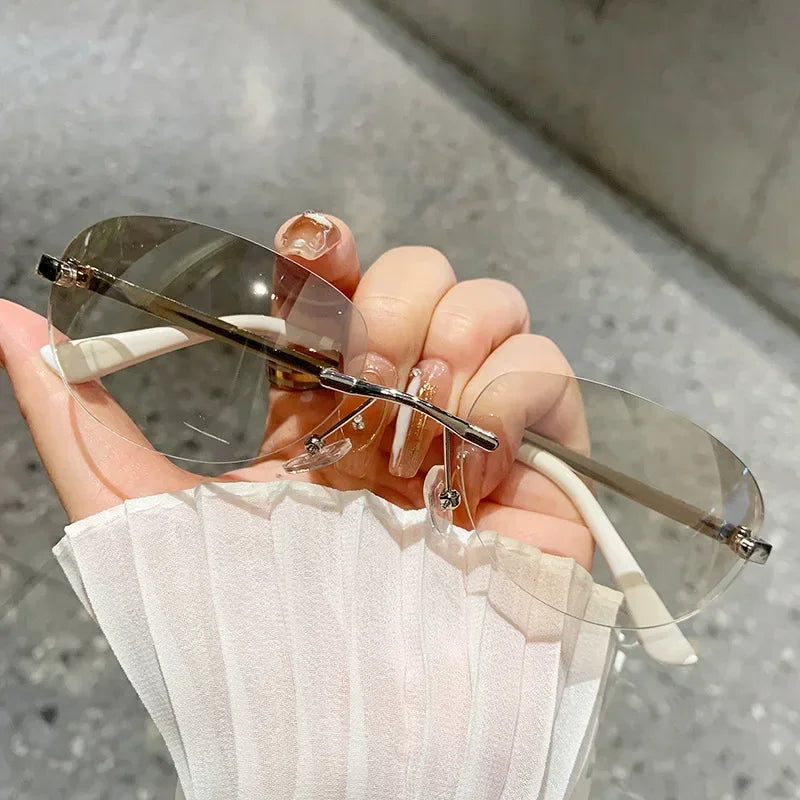 Women's Vintage Cat Eye Sunglasses – Small Frame, UV400 Cat Eye Sunglasses Qme QC
