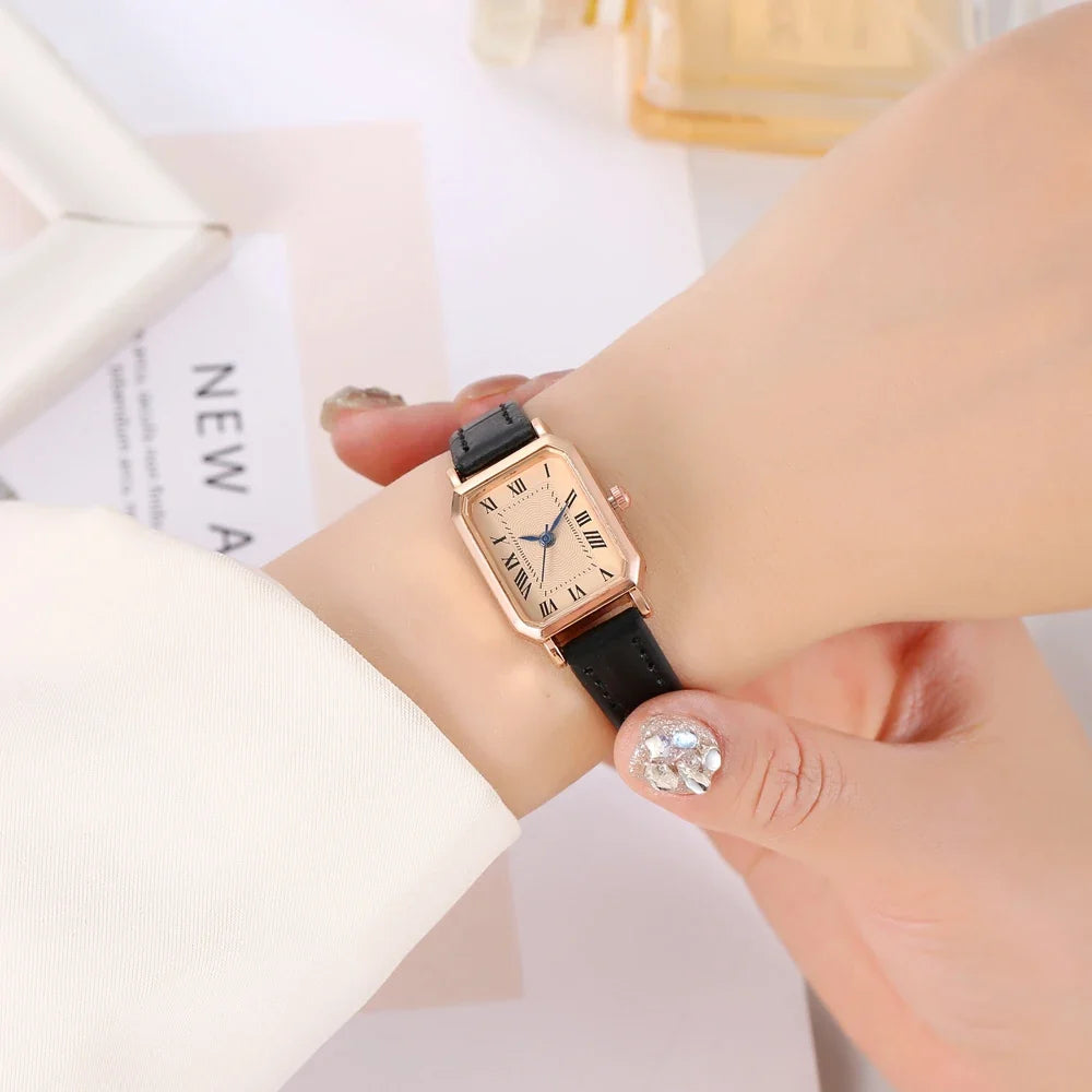 Women's Retro Roman Numeral Square Watch – Blue Hands Women's Fashion Watch Qme 1