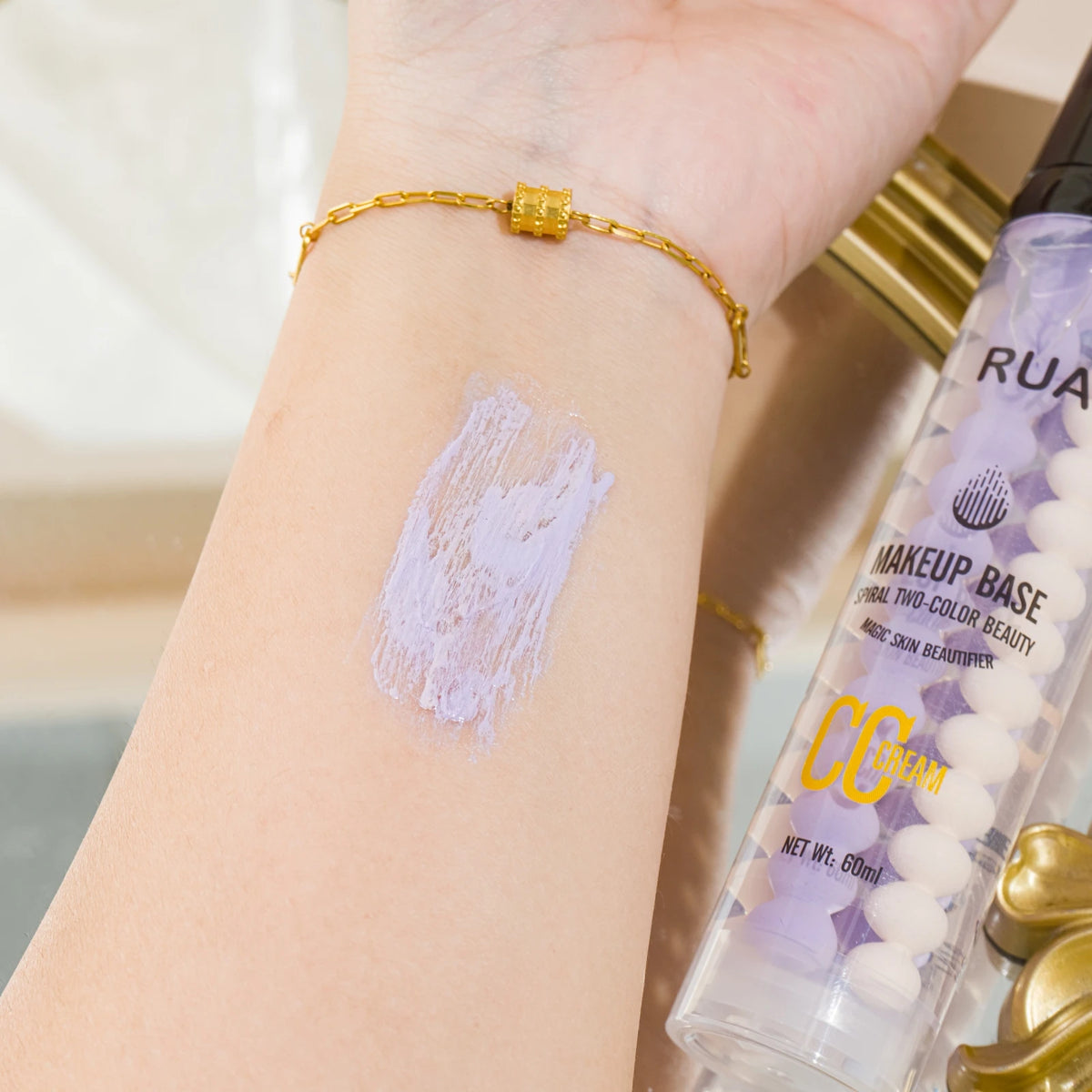 RUA Hydrating Makeup Primer – Waterproof, Long-Lasting 60ml Makeup Primer Qst
