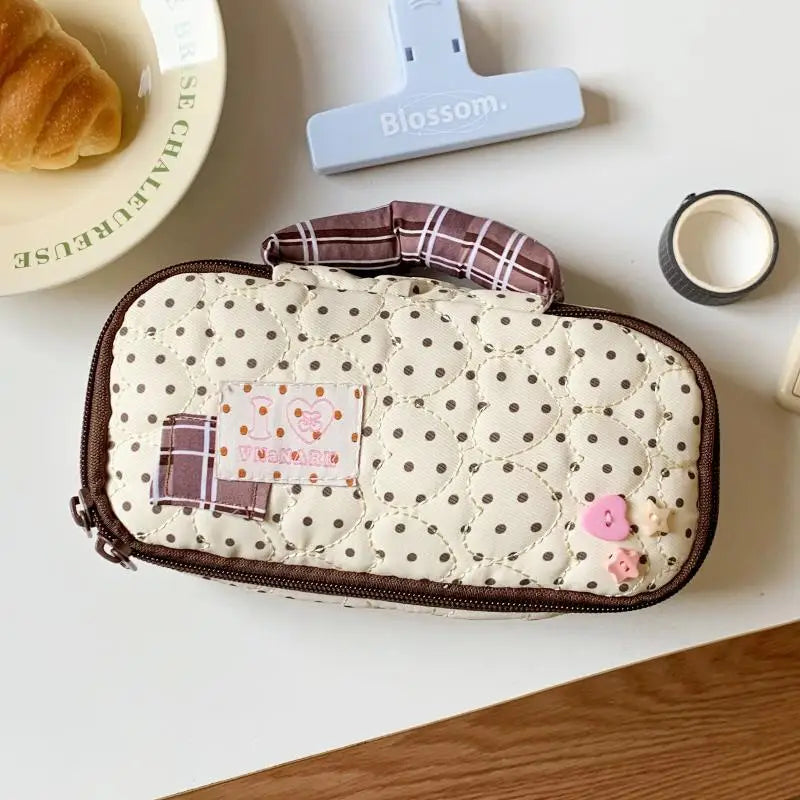 Heart Shaped Handle Pencil Case – Cute Student Pen Bag Pencil Case Qme Yellow