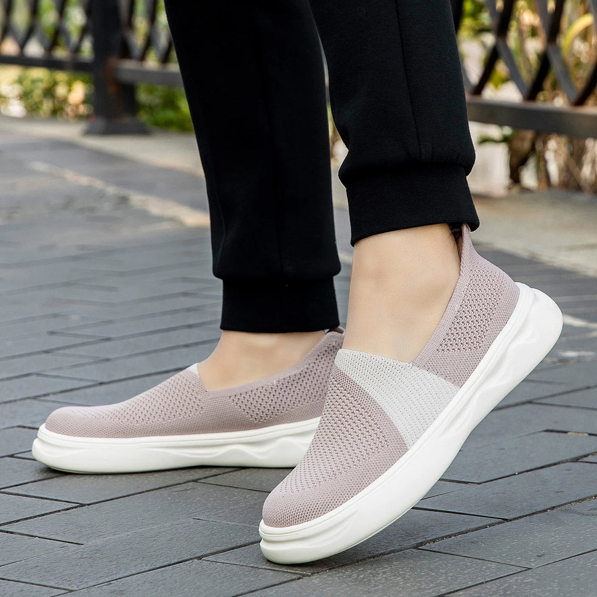 Women's Minimalist Wide-Fit Barefoot Mesh Sneakers Slip-On Barefoot Sneakers Qst