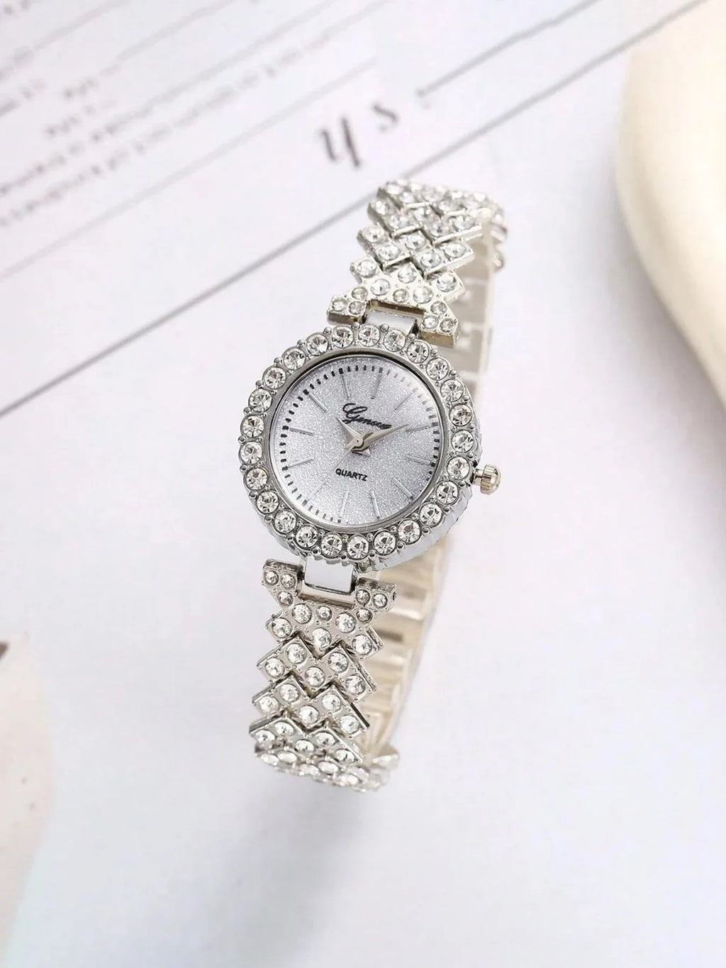 Women's 4-Piece Diamond Quartz Watch & Bracelet Set Watch & Bracelet Set Qme