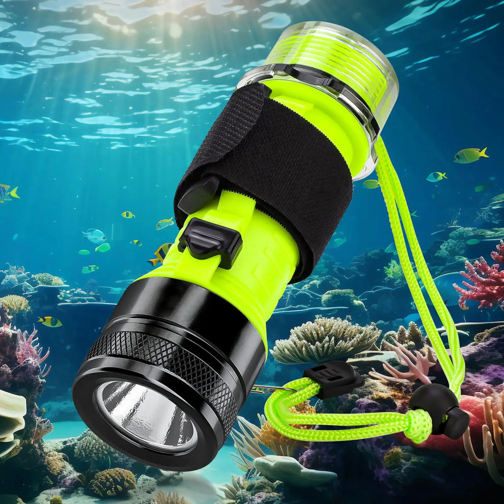 3800 Lumen Rechargeable Scuba Diving Flashlight – IPX8 Diving Flashlight Qst Black green Fixed focus Built in 2000mah