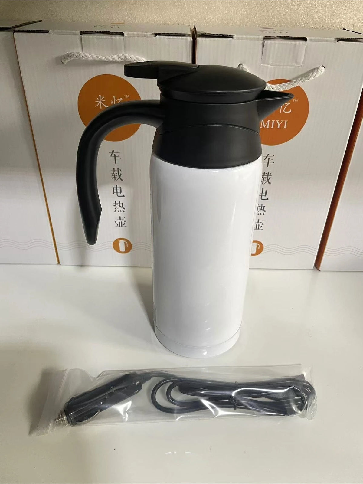 12V/24V Car Electric Kettle – Dual Voltage Fast Heater Car Electric Kettle Qst white-dyq