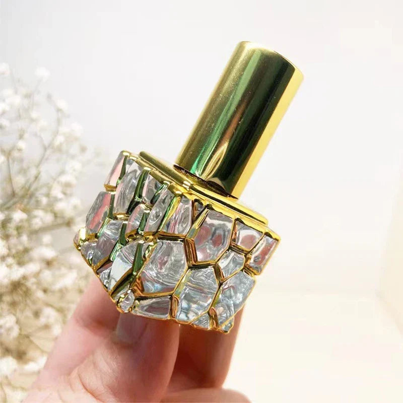 Cube Gold Glass Refillable Perfume Bottle – 10ml Travel Atomizer Travel Perfume Atomizer Qme