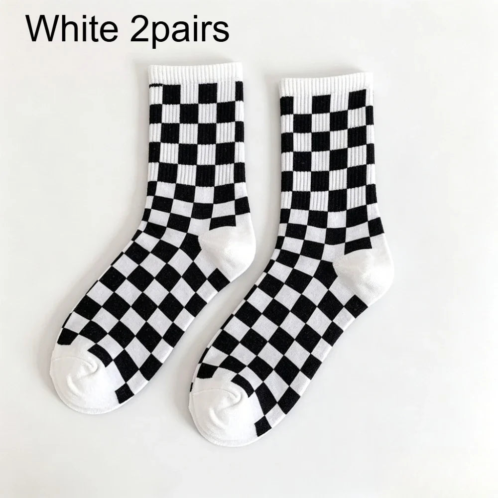 Black White Checkerboard Crew Socks – 2 Pairs, Unisex Novelty Crew Socks Qme One Size White 2 Pairs