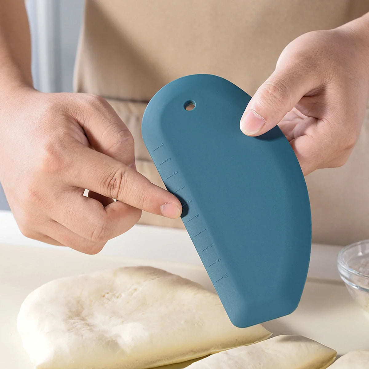 Silicone Dough Scraper & Bench Cutter | Multipurpose Baking Tool Silicone Dough Scraper Qme