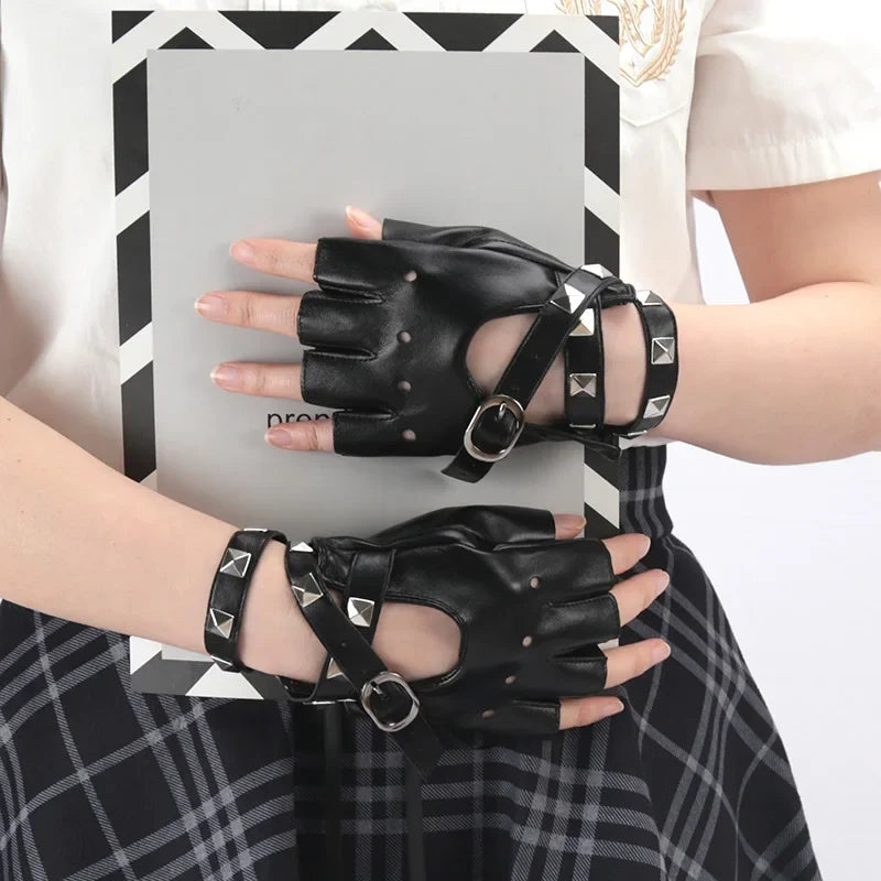 Women's Punk Rivet Bandage Gloves – Gothic Buckle Strap Style Fingerless Fashion Gloves Qme
