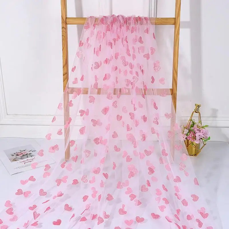 Heart-Shaped Mesh Tablecloth for Weddings & Banquets Decorative Table Overlay Qme